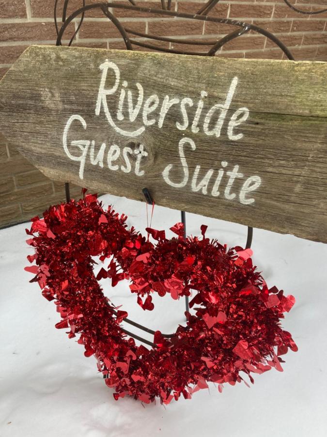 Romantic Riverside Suite In エローラ エクステリア 写真